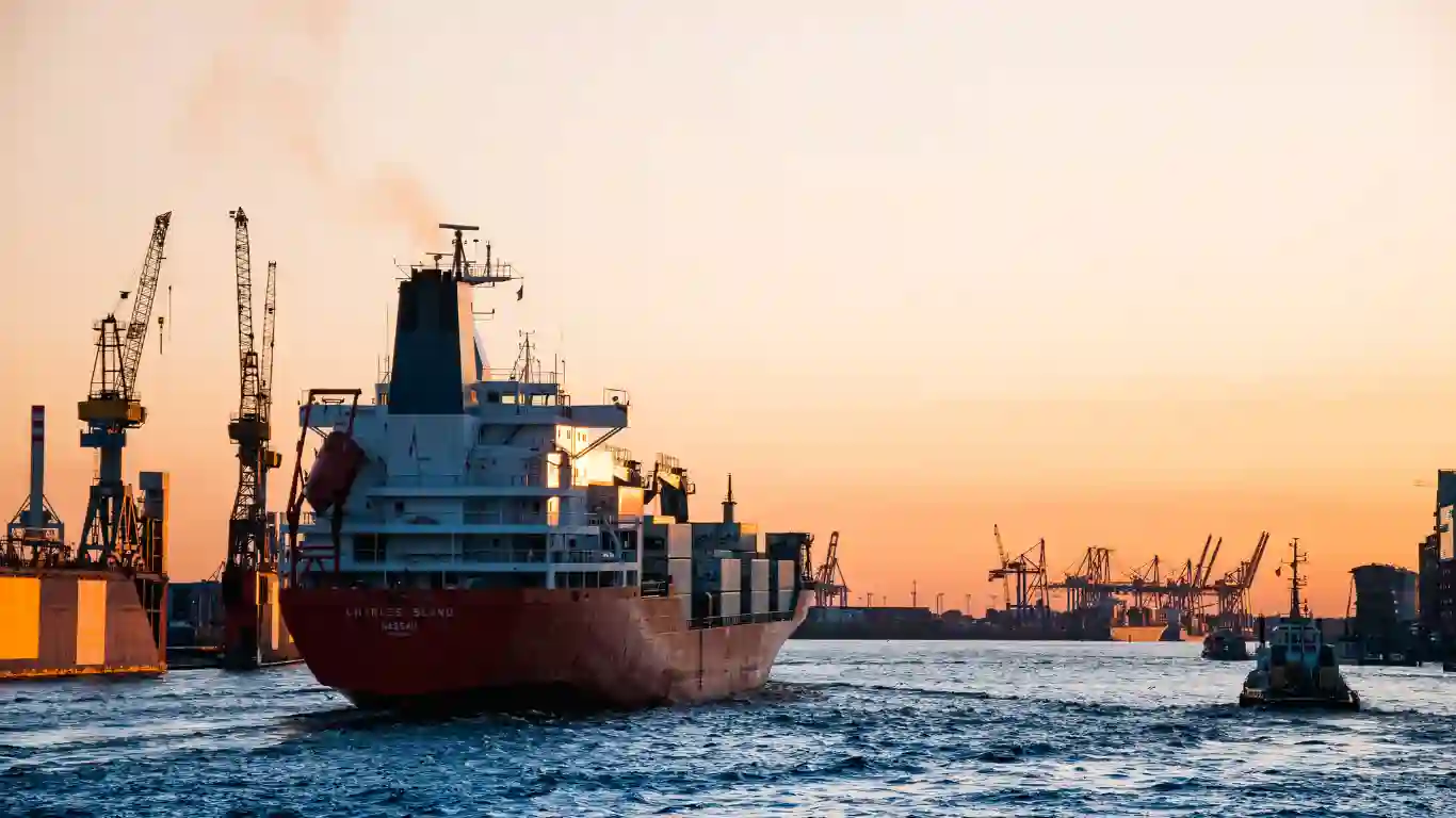 samundra me ship